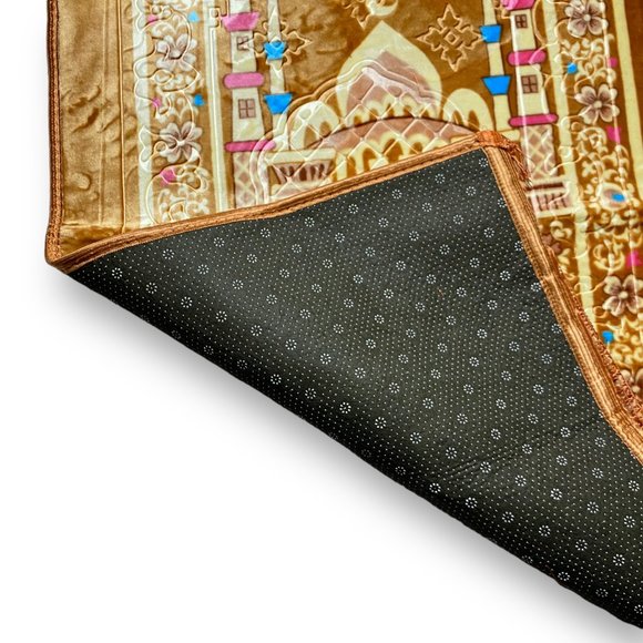 Comfortable Padding for Islamic Worship Prayer Mat - Picture 5 of 7